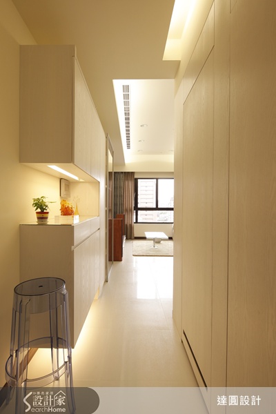 熱愛音樂與旅遊的年輕夫妻，買下位於台北市區的預售屋