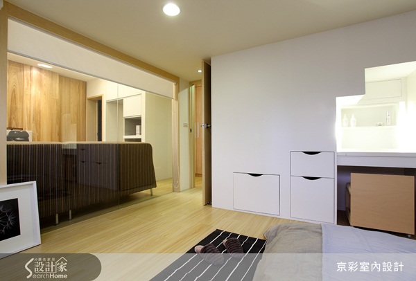 本案只有14坪，挑高3米6的格局，除了要能滿足屋主兩人