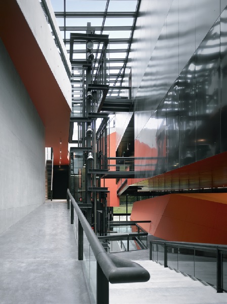 繼2006年Jean Nouvel,2008年Zaha Hadid,以及2011年É