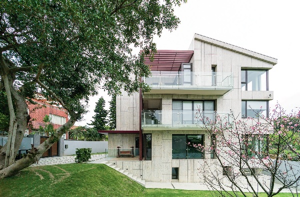 過去,總認為蓋廠辦、蓋商辦應該是男性建築師勝出居多