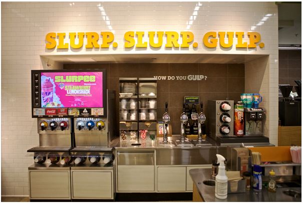 成立於 1927 年的 7-11，目前依舊是全世界最大的連鎖