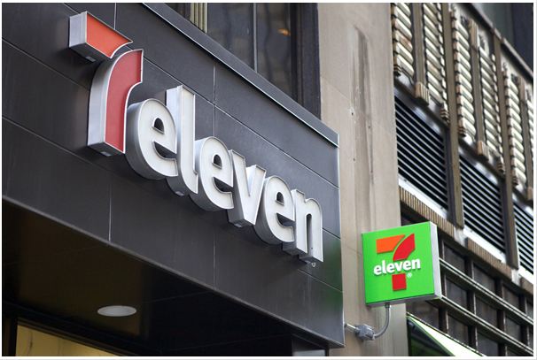 成立於 1927 年的 7-11，目前依舊是全世界最大的連鎖