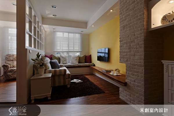 色彩就像是屋子的臉、房子的表情，用得恰當，只要一點