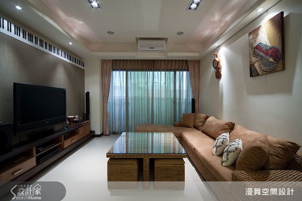 女主人陳太太是音樂老師,喜愛貓咪,也熱愛峇里島休閒