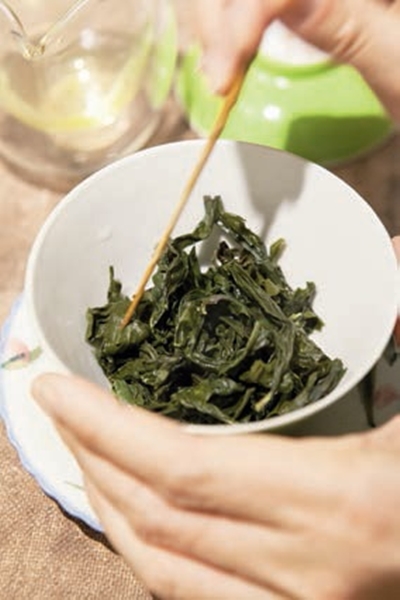 因為喜歡茶具而走進茶世界的林珊旭，習茶已多年且對茶