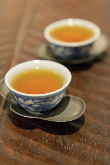 因為喜歡茶具而走進茶世界的林珊旭，習茶已多年且對茶