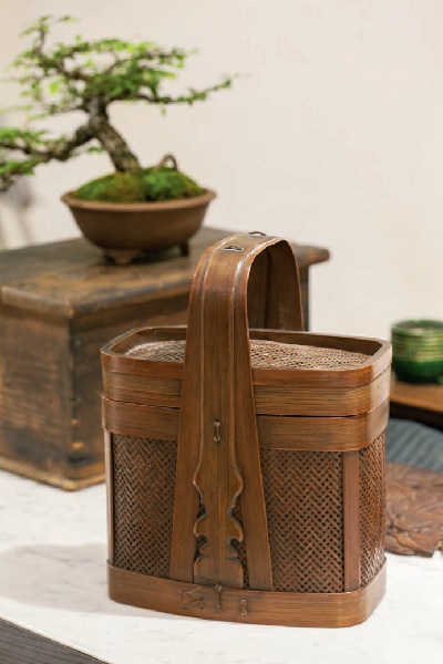 因為喜歡茶具而走進茶世界的林珊旭，習茶已多年且對茶