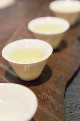 原以為林珊旭是愛喝茶而進入茶世界,正準備泡茶前一刻