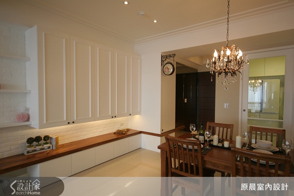 忙碌緊湊的行程，資訊爆炸的焦慮，大都會的市民們一直