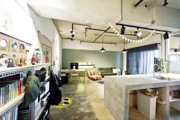 屋主二人都是平面設計工作者,對於居家空間設計也有自