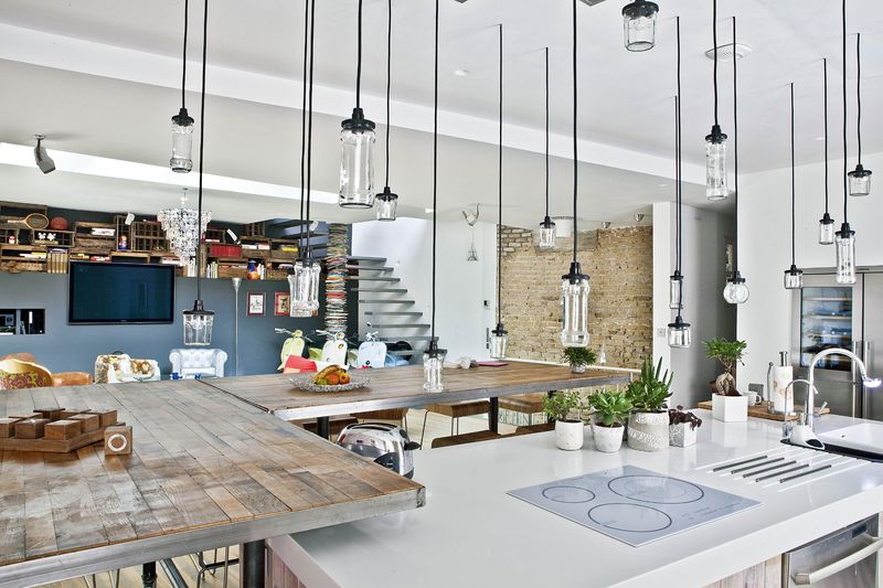 不論是40年的昭和、50年代的歐洲工業風、60年代達到鼎