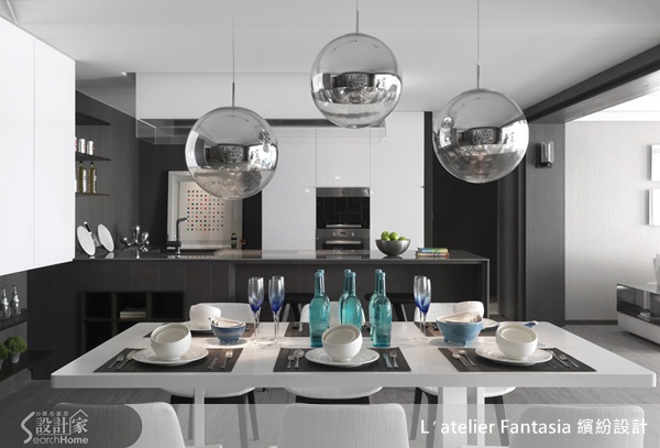 位於河畔、坐擁河岸第一排美景的家，主要用途是迎接長