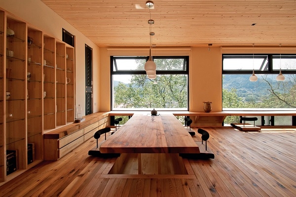 家中原本沒有專屬的茶室空間,但想要創造很有氣質的品