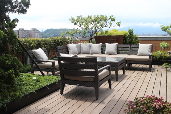 當空氣裡瀰漫著焦慮不定的氛圍，當煩躁的心迫不急待想