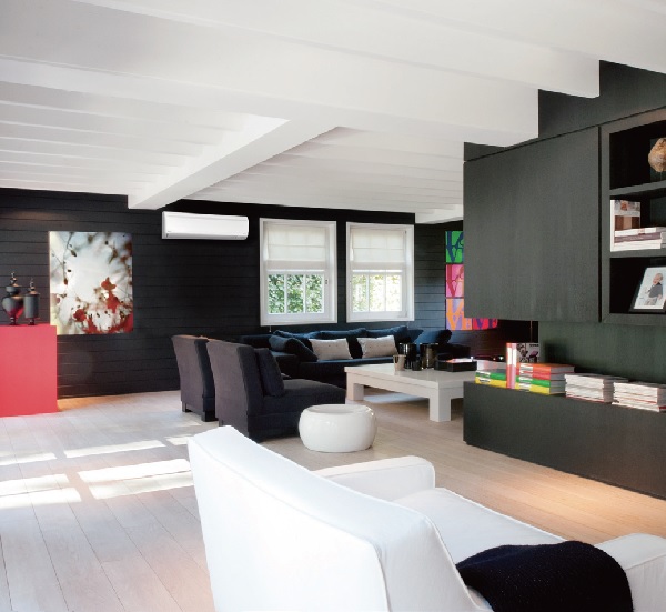 廣告上總身著和服的董事長、「用大金、省大金」的標語