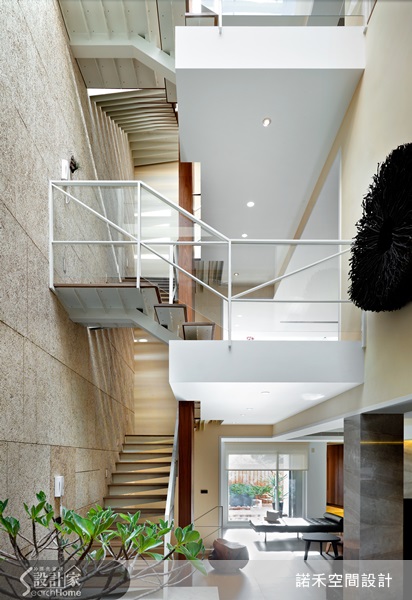 由日式居家講求自然純粹的理念作為設計發想,設計師以