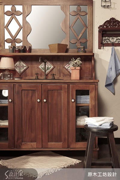 收納櫃的設計百百種，買現成櫃體，又怕細節設計與尺寸