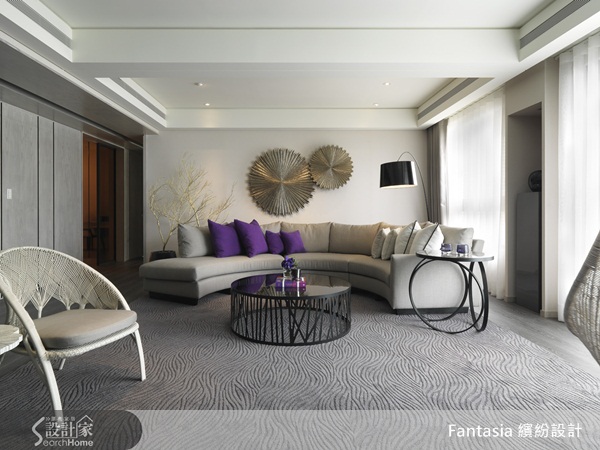 超愛看電影的小編,很有職業病的會留意電影場景的居家