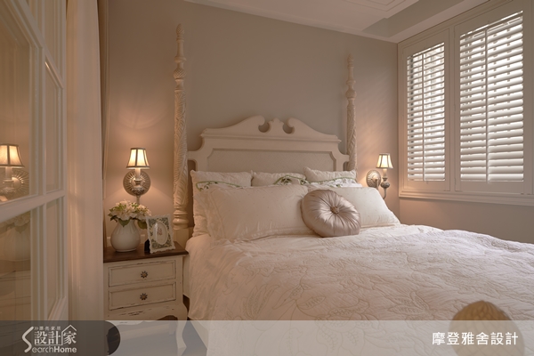 40年老屋狹長型的加上只有兩面窗戶,因此有嚴重的採光