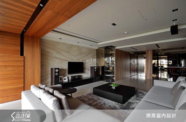 一向給人溫暖氛圍的木素材，要如何運用才不會顯得老氣