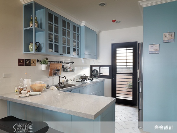 媽媽每天在廚房忙進忙出，除了具備應有的機能之外，風