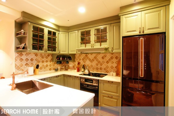 媽媽每天在廚房忙進忙出，除了具備應有的機能之外，風