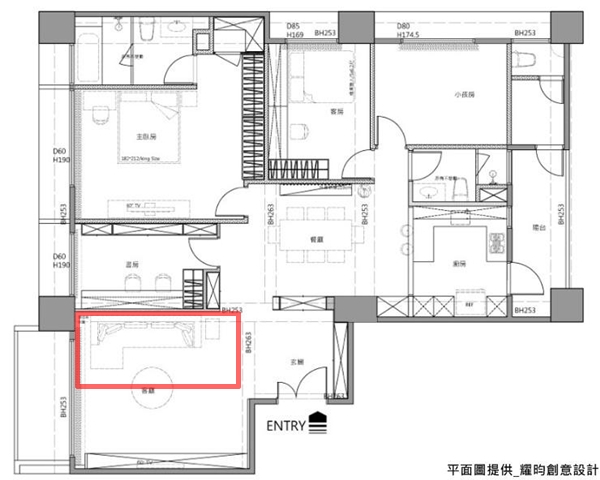 面對忙碌而緊湊的生活，屋主夫妻渴望擁有一個能舒解壓
