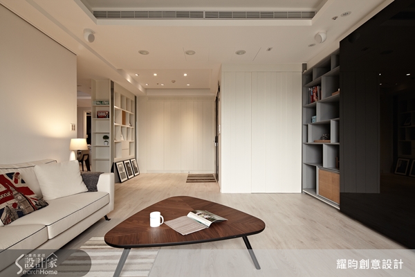 面對忙碌而緊湊的生活,屋主夫妻渴望擁有一個能舒解壓