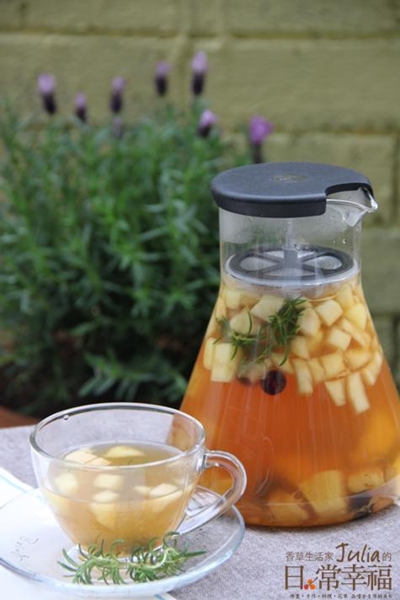 回憶裡的幸福滋味，不單單來自於一道料理。獨自悠遊廚