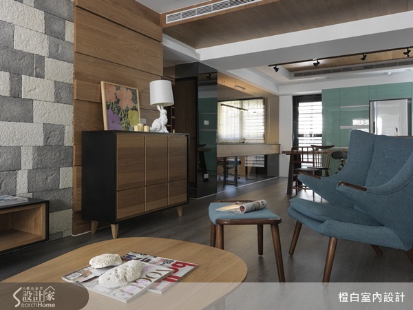 不同於一般格局規劃的概念，設計師根據居住者的實際需