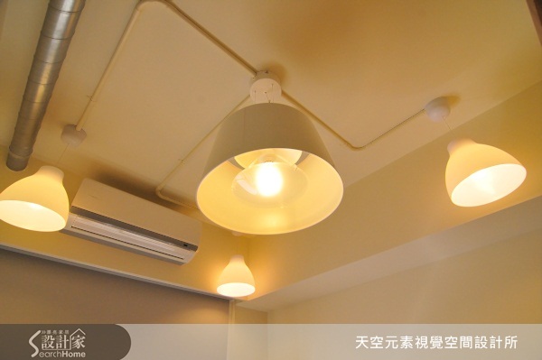 從小繪畫就是他的最愛，因為想成為一名漫畫家，所以跑