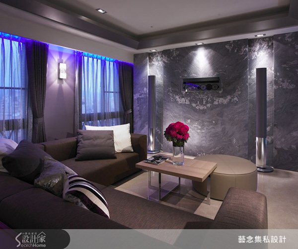 小時候你有曾經拿著蠟筆、彩色筆畫得家裡牆上地上亂七