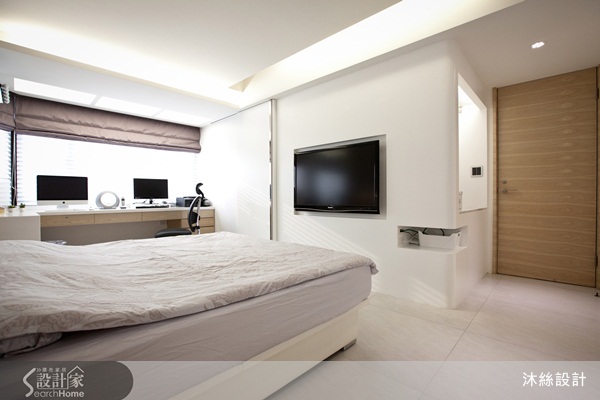 對同時具備室內空間設計和時裝設計背景的黃靖玹來說，