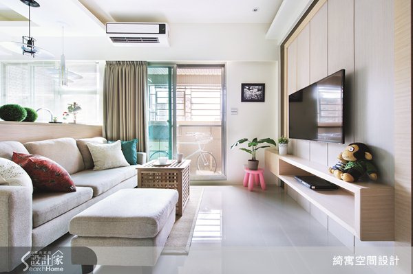 從建築藝術研究所畢業的張睿誠，從事室內設計已逾 8 