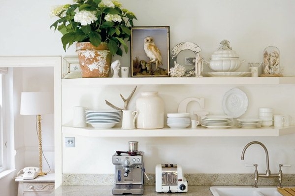 牆壁就是一面漂亮的空白畫布，充滿各種可能性，讓人等