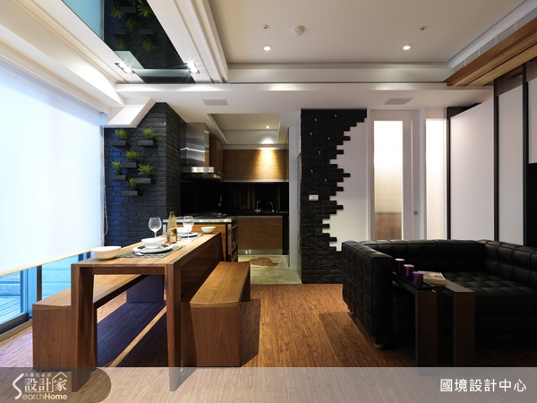 結束忙碌的一天後，推開家門，就讓舒適放鬆的環境收拾