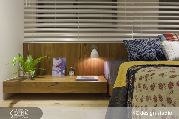 本案為兩戶空間打通的長向房型,85坪四房兩廳的簡約風