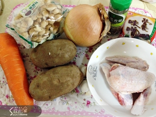 如果說女人的衣櫃裡永遠少一件衣服，那廚師的廚房裡也