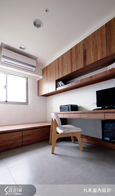 面對這間僅有 25 坪的空間，九禾設計在與屋主溝通過後