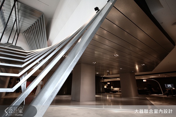 極具現代感的設計風格，運用不同的線與面創造出獨特空