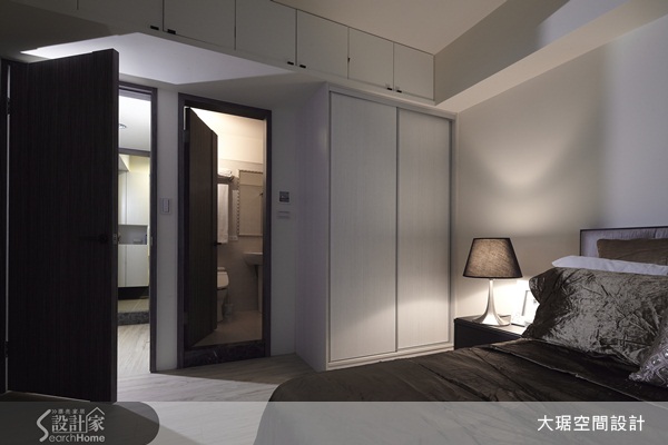 本案屬於舊屋翻新案例,擁有舊屋常見壁癌、動線不佳等