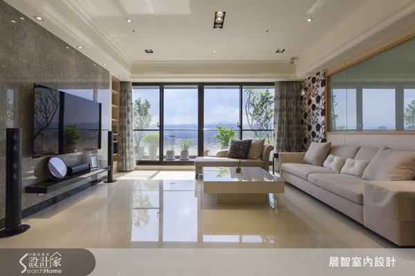 家，是每一個人故事的起點，在這個空間裡，有歡笑也有