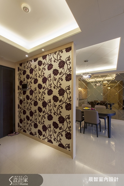 家，是每一個人故事的起點，在這個空間裡，有歡笑也有