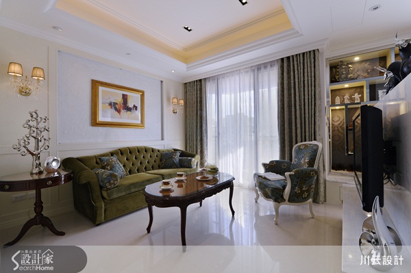 華麗如電影場景的居住空間，細膩的設計，讓人走入屋內