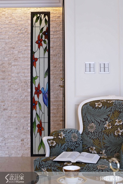 華麗如電影場景的居住空間,細膩的設計,讓人走入屋內