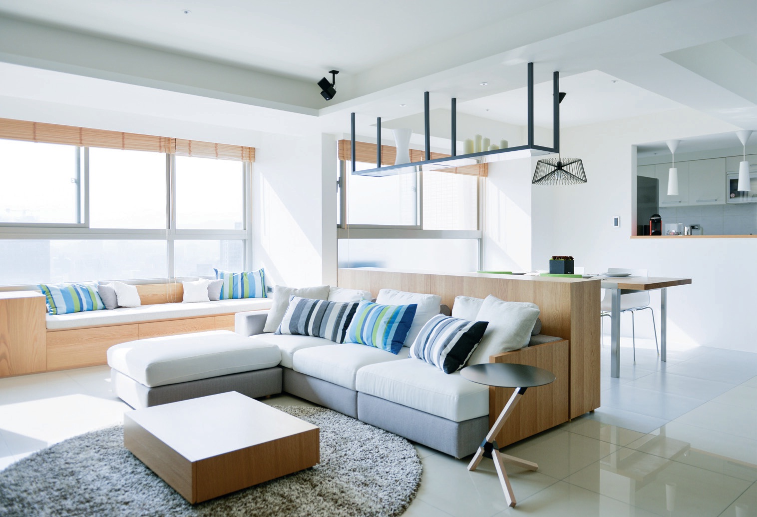 北歐風格沒有太繁複的硬體規劃，加上很重視採光、照明