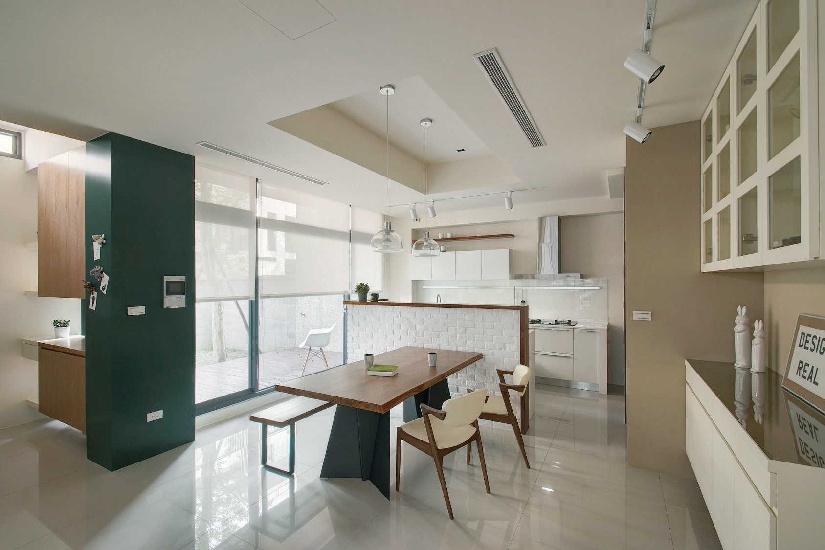 北歐風格沒有太繁複的硬體規劃，加上很重視採光、照明