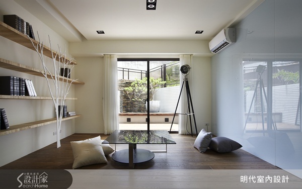 有發現嗎? 其實最好發揮創意的地方就牆面，除了可以自