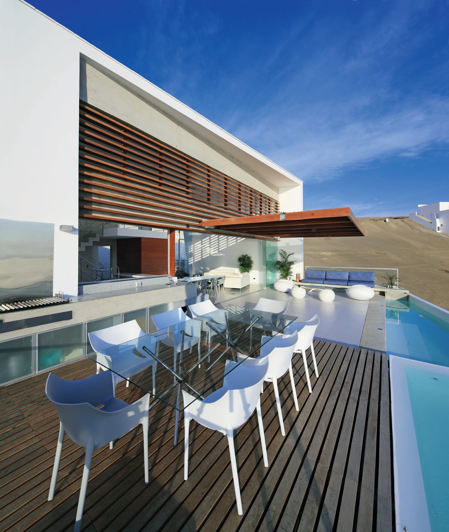 當視野寬廣了，人也就開闊了，放假的時候人們總是拼命