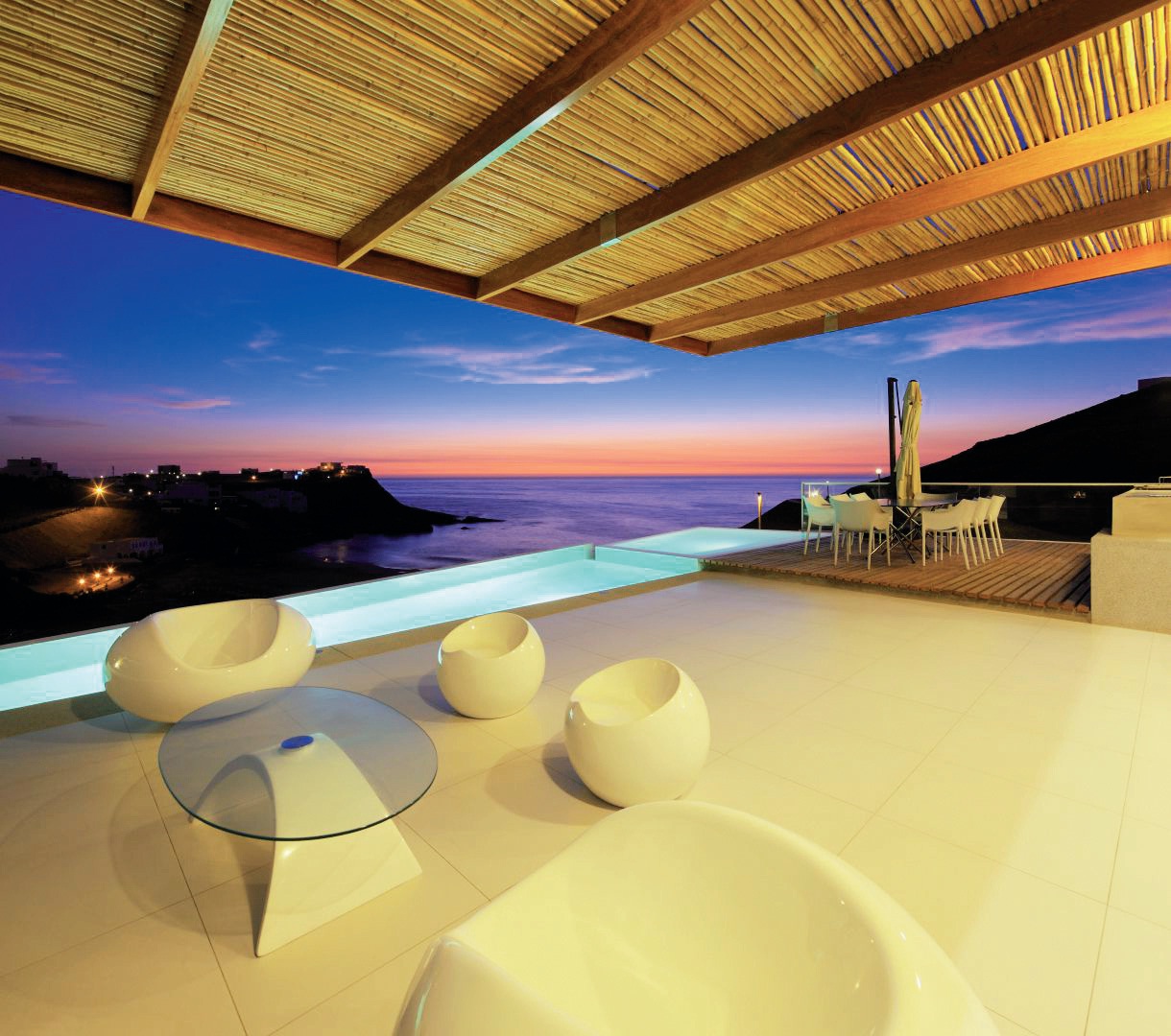 當視野寬廣了，人也就開闊了，放假的時候人們總是拼命